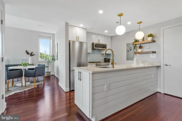 $524,900 | 150 V Street Northwest, Unit V402, Washington, DC 20001