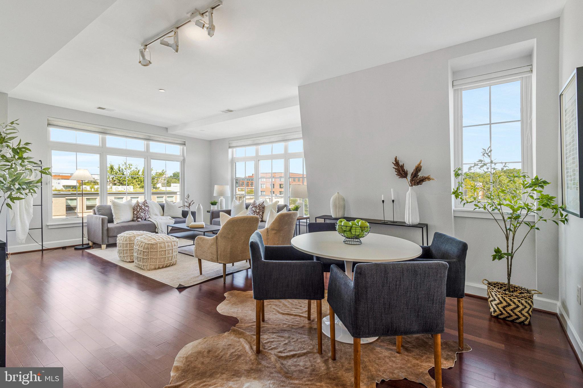 150 V Street Northwest, Unit V402 Washington, DC 20001 - Photo 8 of 28 Dining and living area