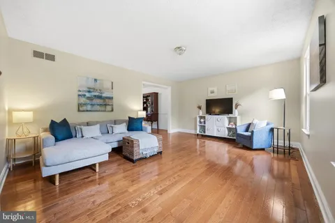 $699,000 | 1528 Palm Court, Pasadena, MD 21122
