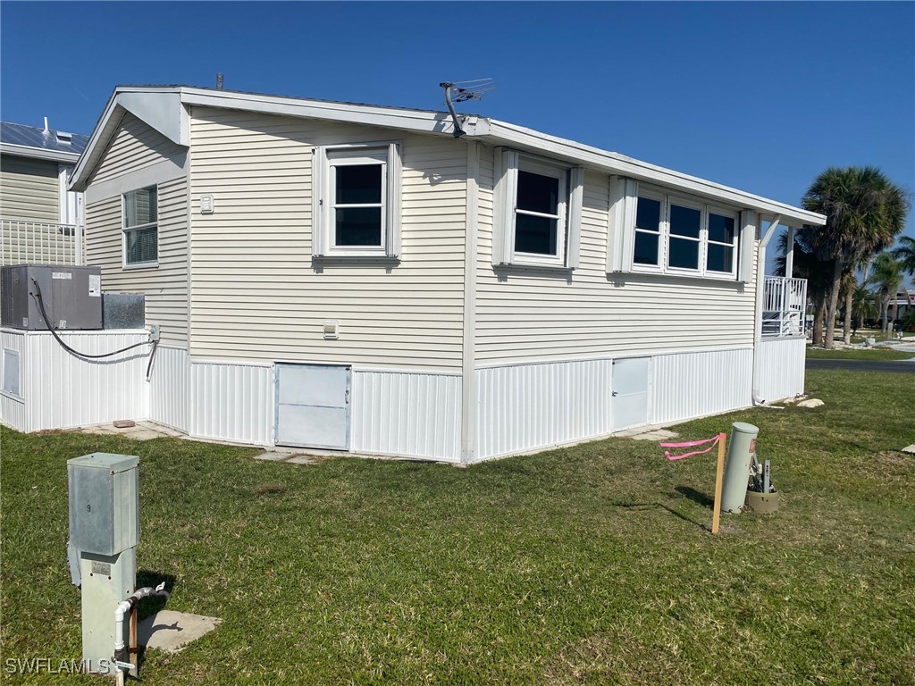 19681 Summerlin Road, Unit 17 Fort Myers, FL 33908 - Photo 2 of 32 Gallery Image 2