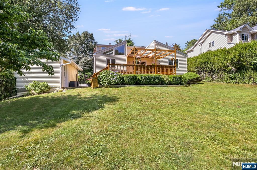 64 Ridge Avenue Park Ridge, NJ 07656 - Photo 30 of 32