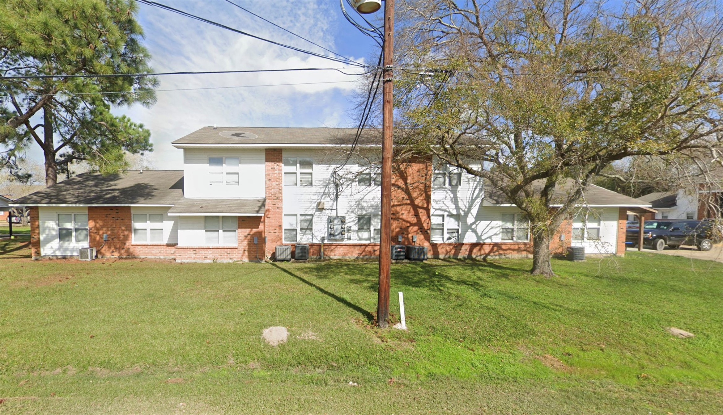 1800 West 3rd Street Kaplan, LA 70548 - Photo 3 of 7 a view of a house with a yard and sitting area