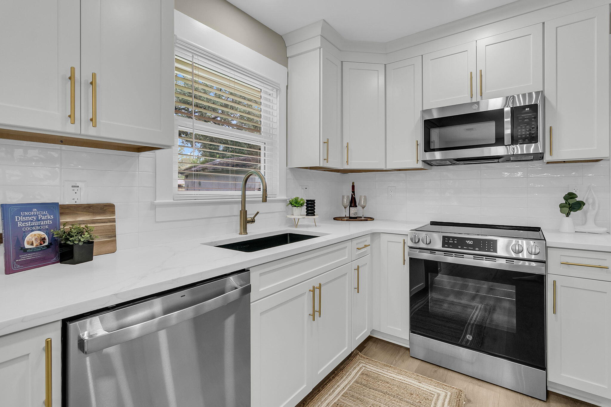2411 Terrell Street Charleston, SC 29414 - Photo 11 of 33 New Appliances
