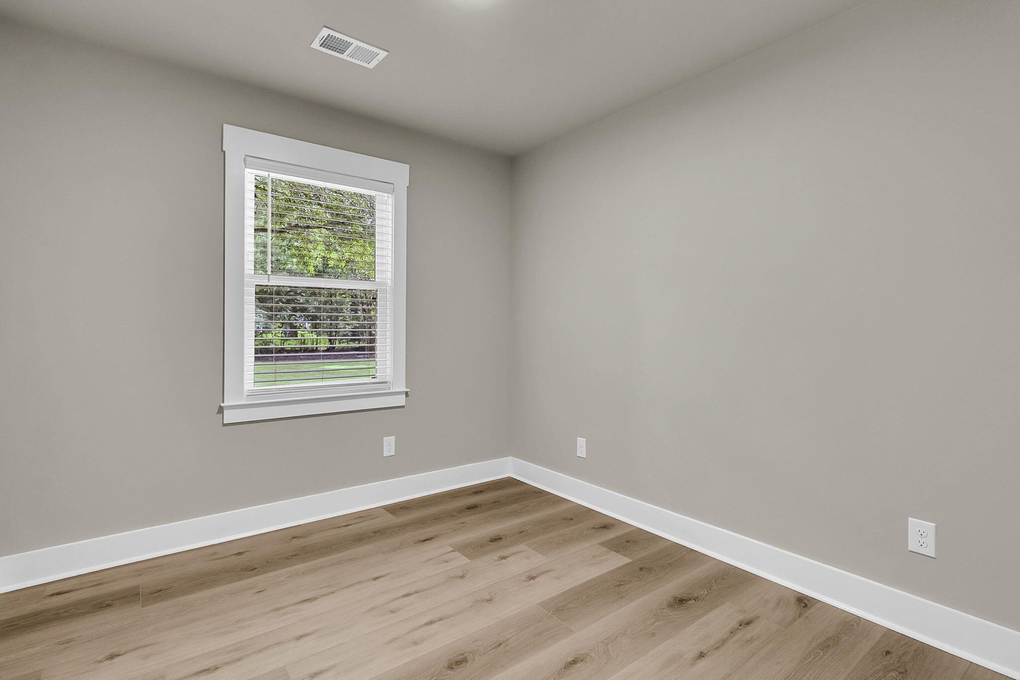 2411 Terrell Street Charleston, SC 29414 - Photo 22 of 33 Bedroom 3