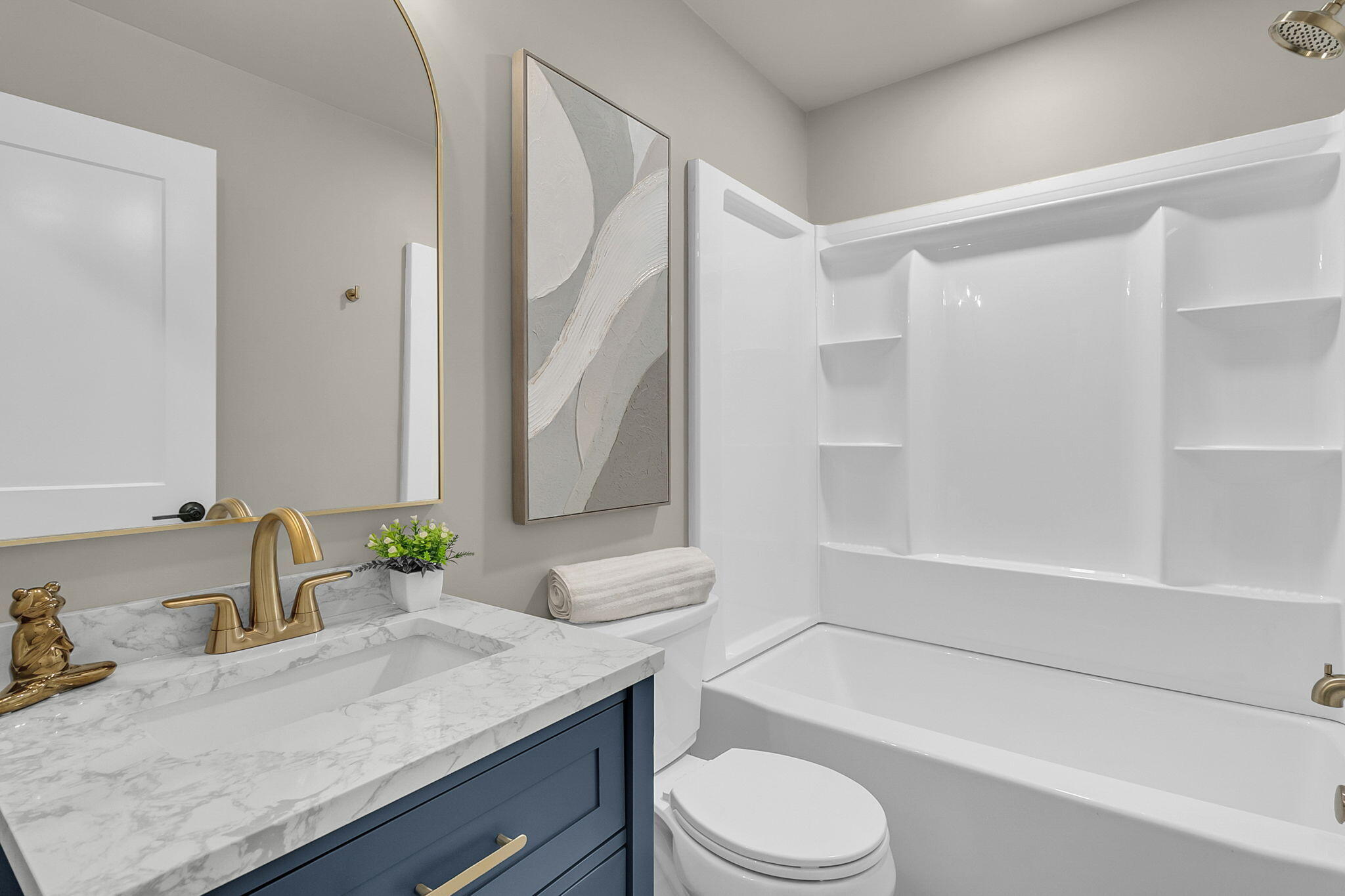 2411 Terrell Street Charleston, SC 29414 - Photo 23 of 33 Hall Bath