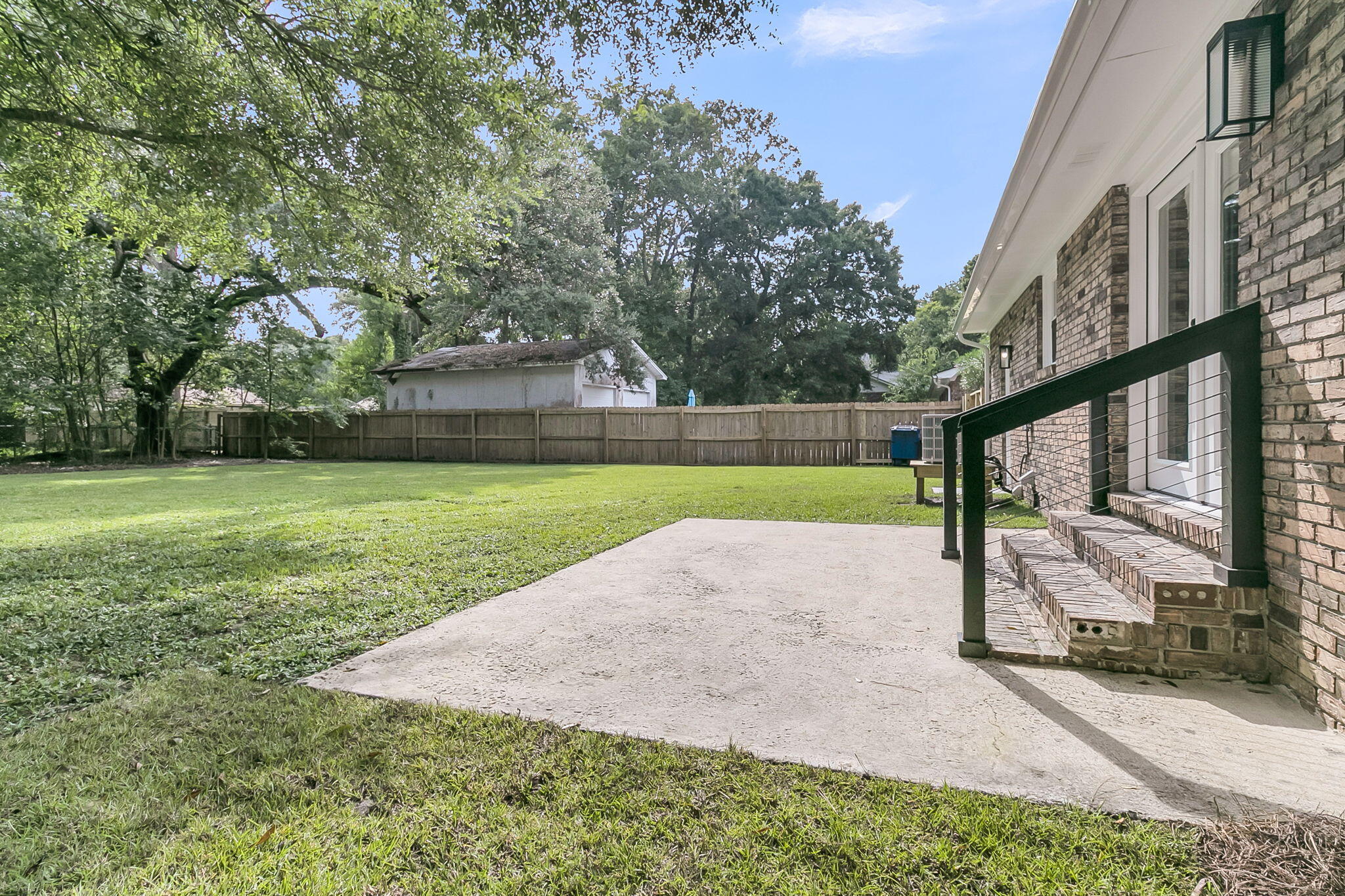 2411 Terrell Street Charleston, SC 29414 - Photo 25 of 33 Large Patio!