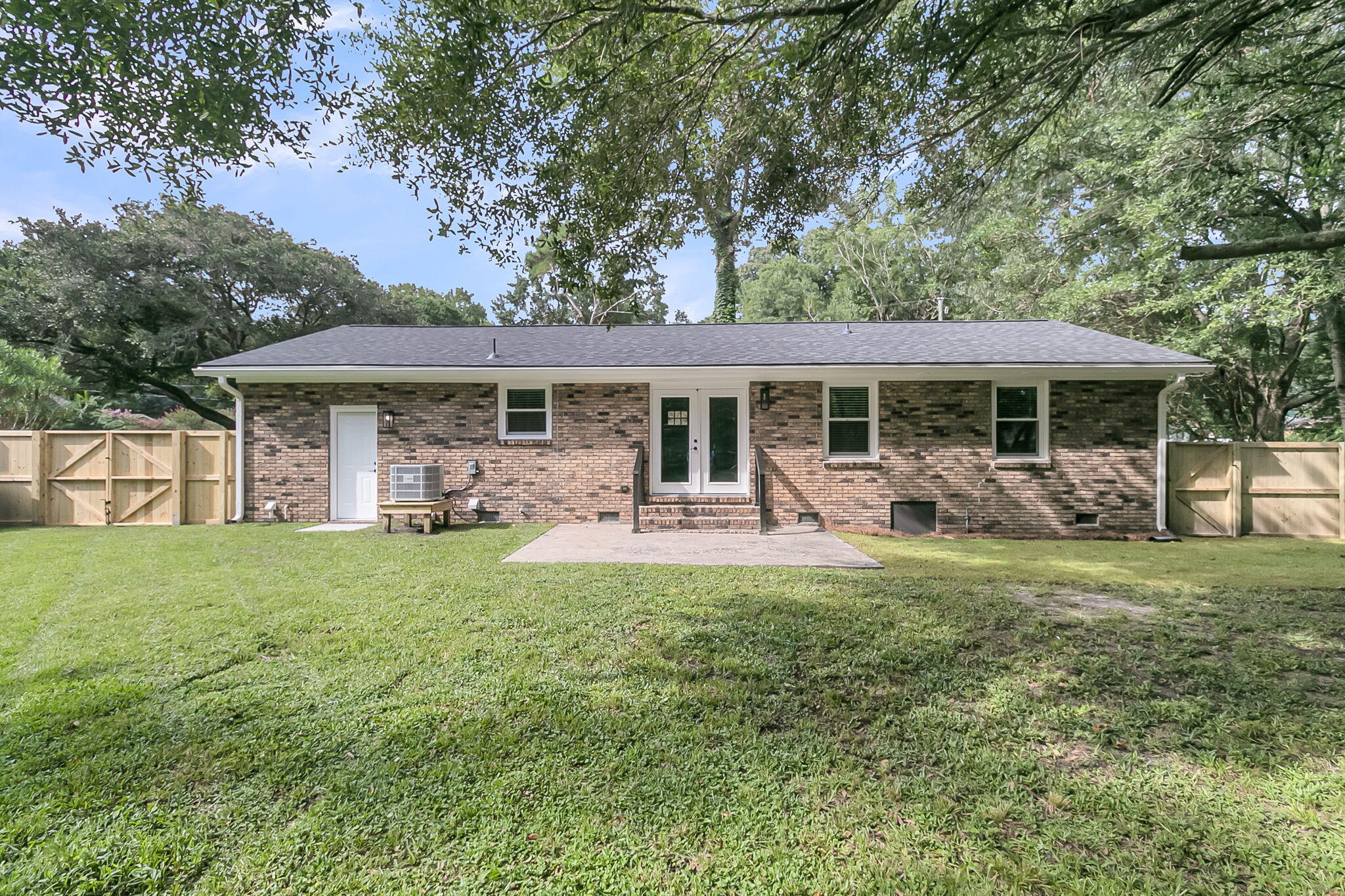 2411 Terrell Street Charleston, SC 29414 - Photo 27 of 33 Solid Brick House