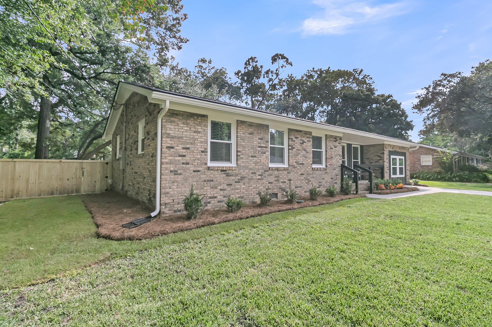 2411 Terrell Street Charleston, SC 29414 - Photo 30 of 33 Beautiful Landscaping