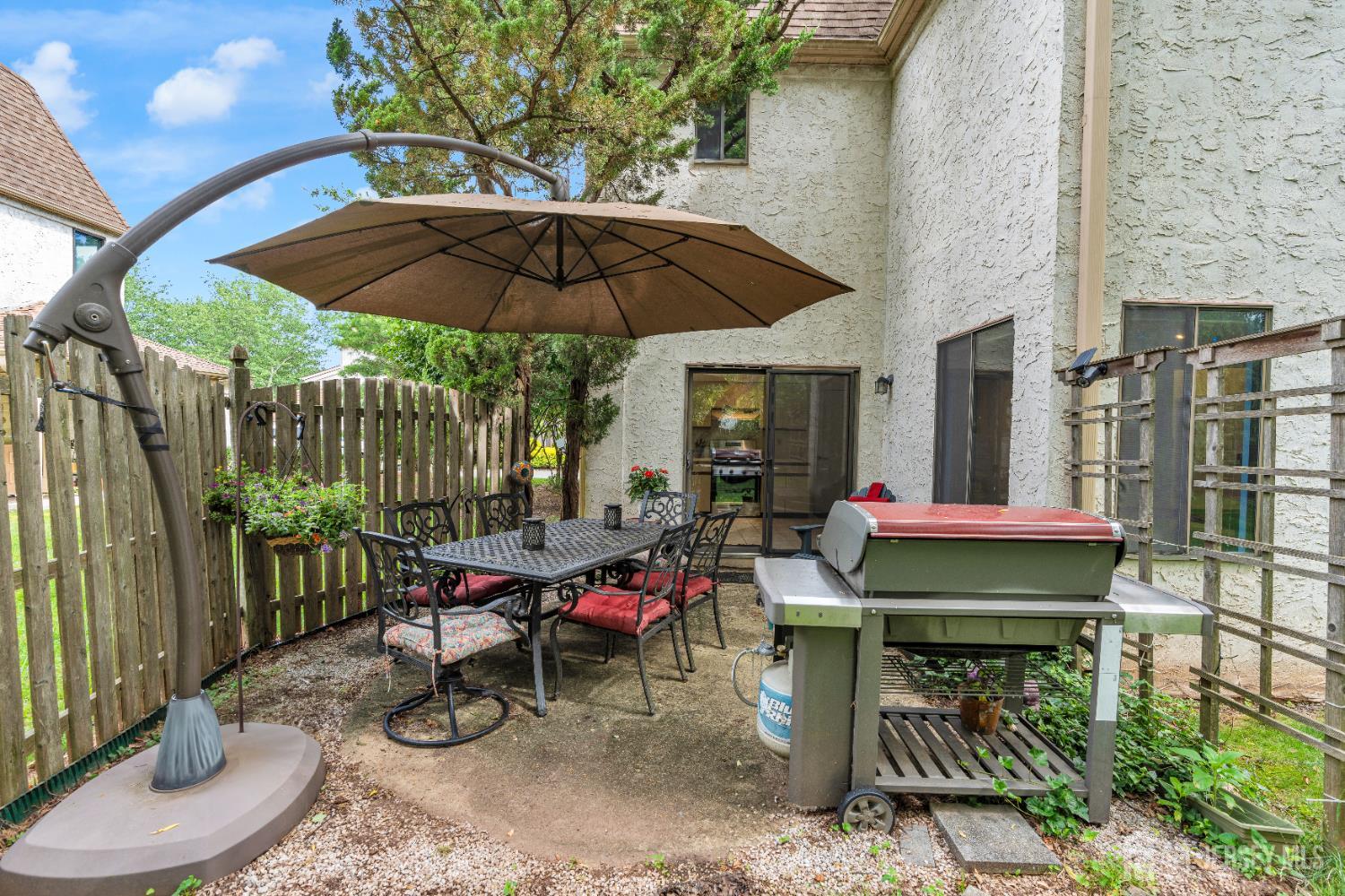 47 Park Gate Drive Edison, NJ 08820 - Photo 32 of 40