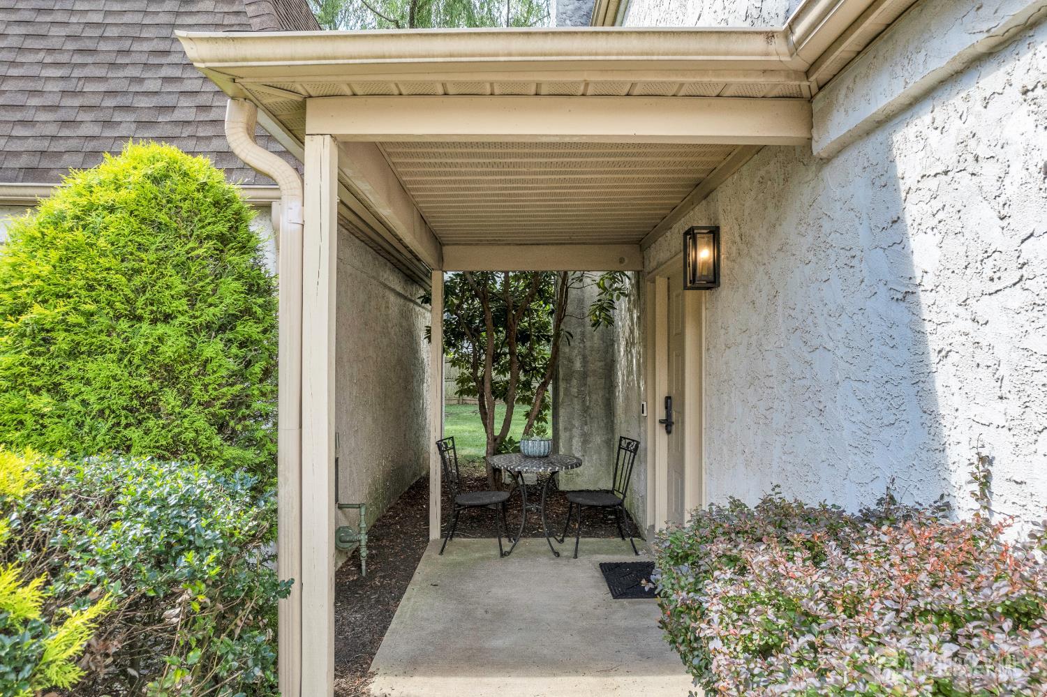 47 Park Gate Drive Edison, NJ 08820 - Photo 4 of 40