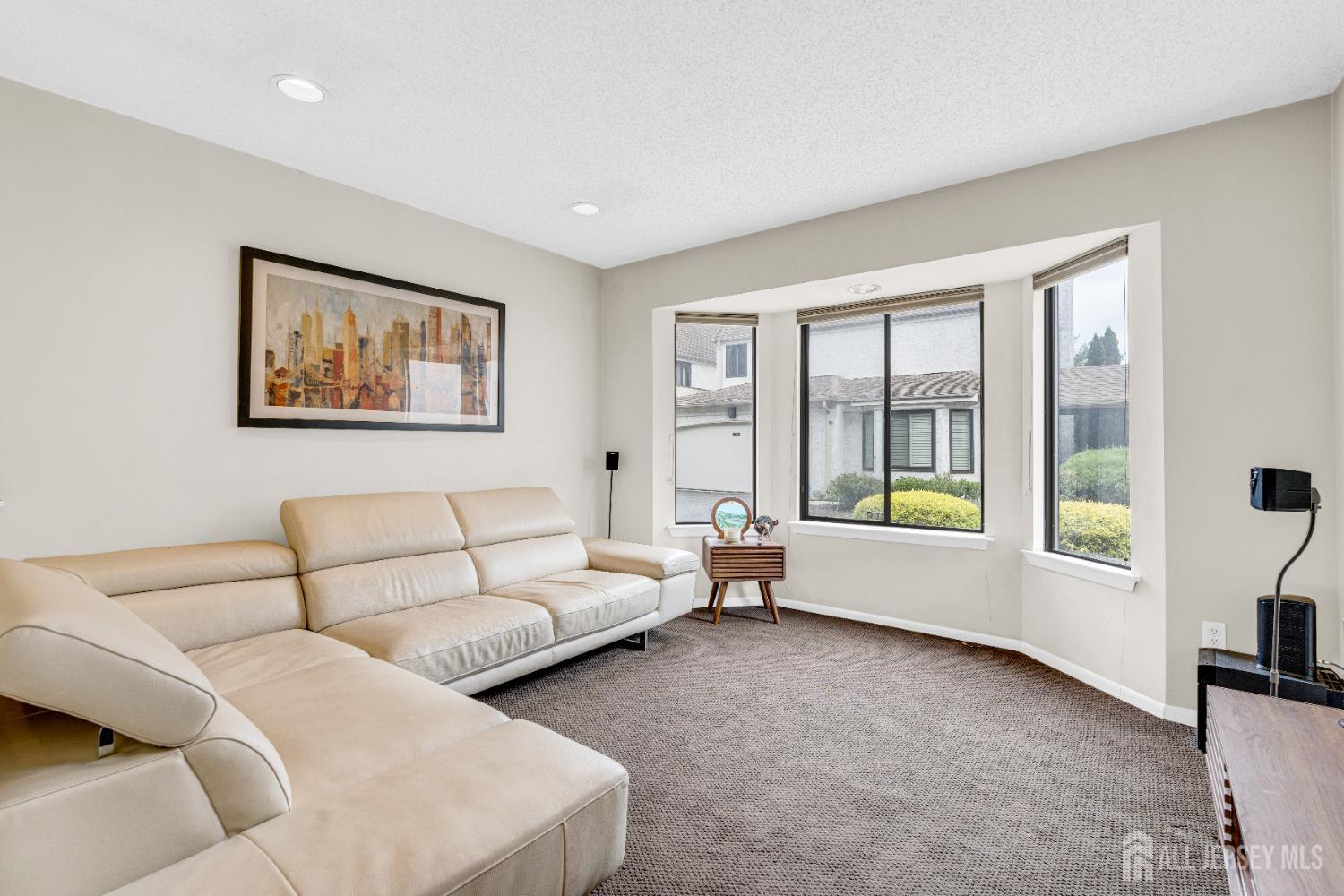 47 Park Gate Drive Edison, NJ 08820 - Photo 8 of 40