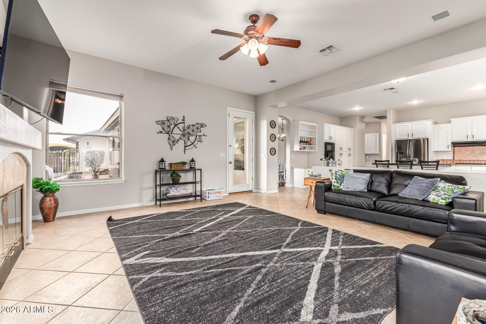 13318 West Coronado Road Goodyear, AZ 85395 - Photo 16 of 50 13