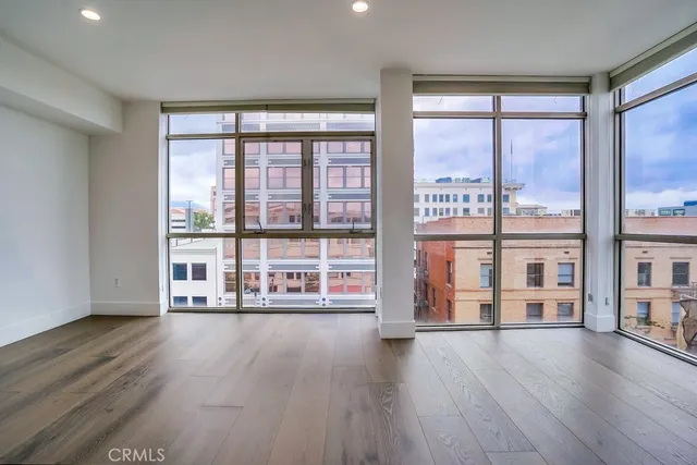 $6,500 | 35 North Raymond Avenue, Unit 404, Pasadena, CA 91103