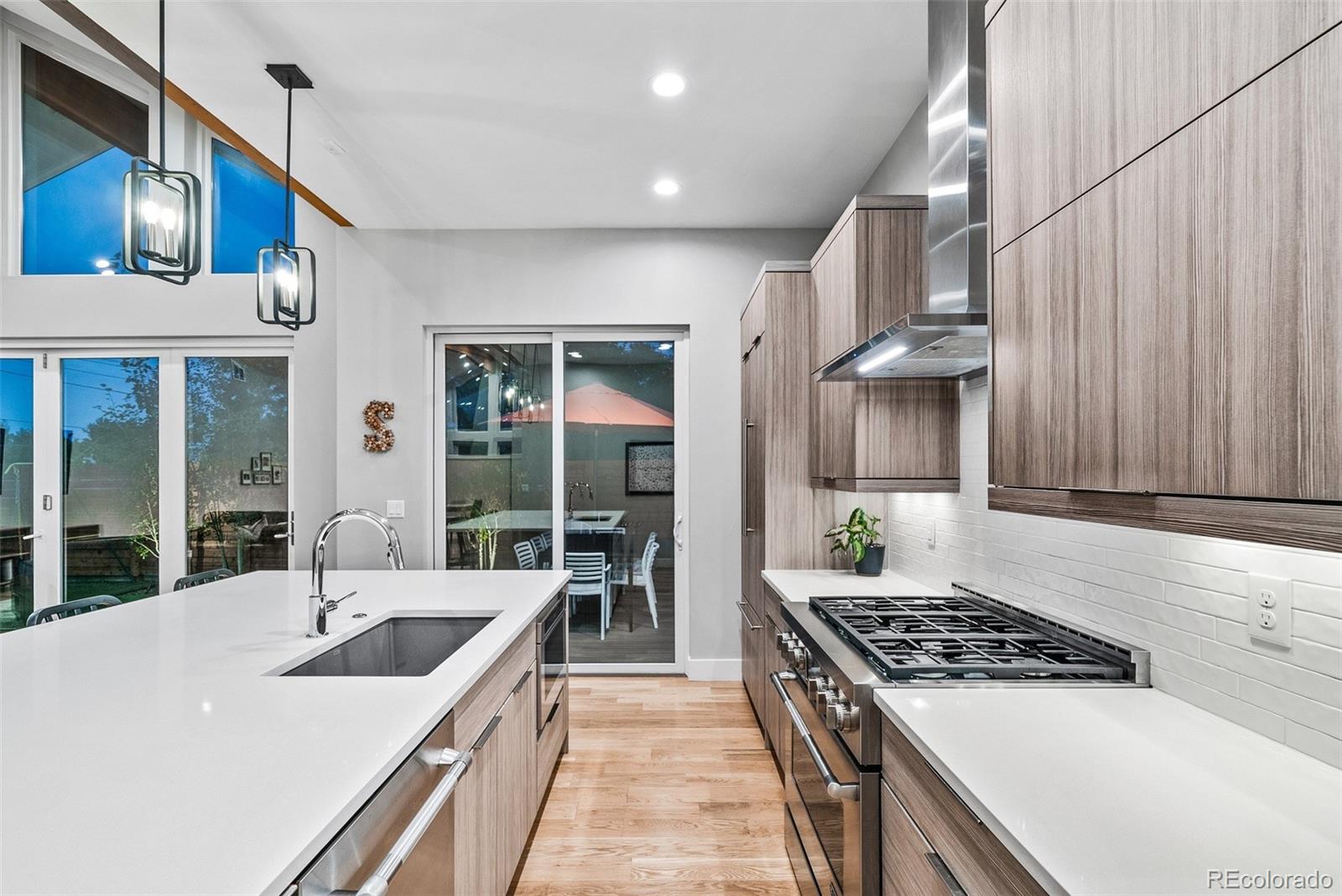 5409 East Bails Drive Denver, CO 80222 - Photo 12 of 40