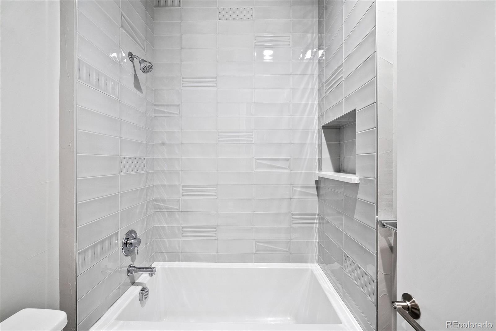 5409 East Bails Drive Denver, CO 80222 - Photo 25 of 40