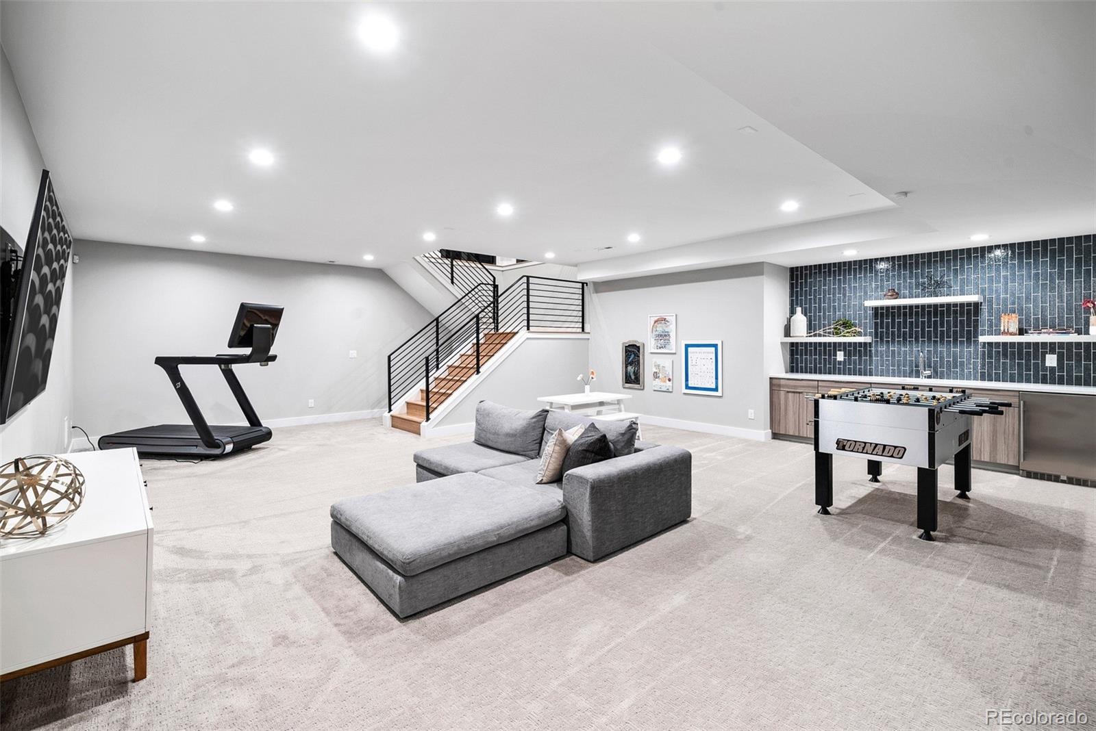 5409 East Bails Drive Denver, CO 80222 - Photo 30 of 40