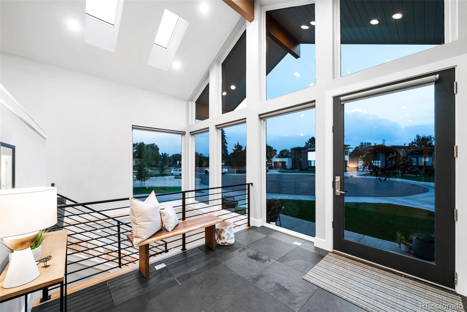 5409 East Bails Drive Denver, CO 80222 - Photo 3 of 40