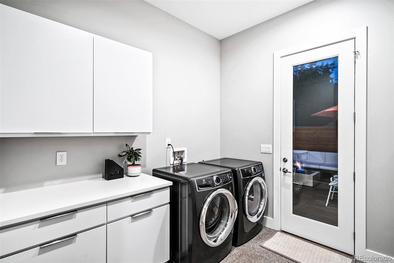 5409 East Bails Drive Denver, CO 80222 - Photo 32 of 40