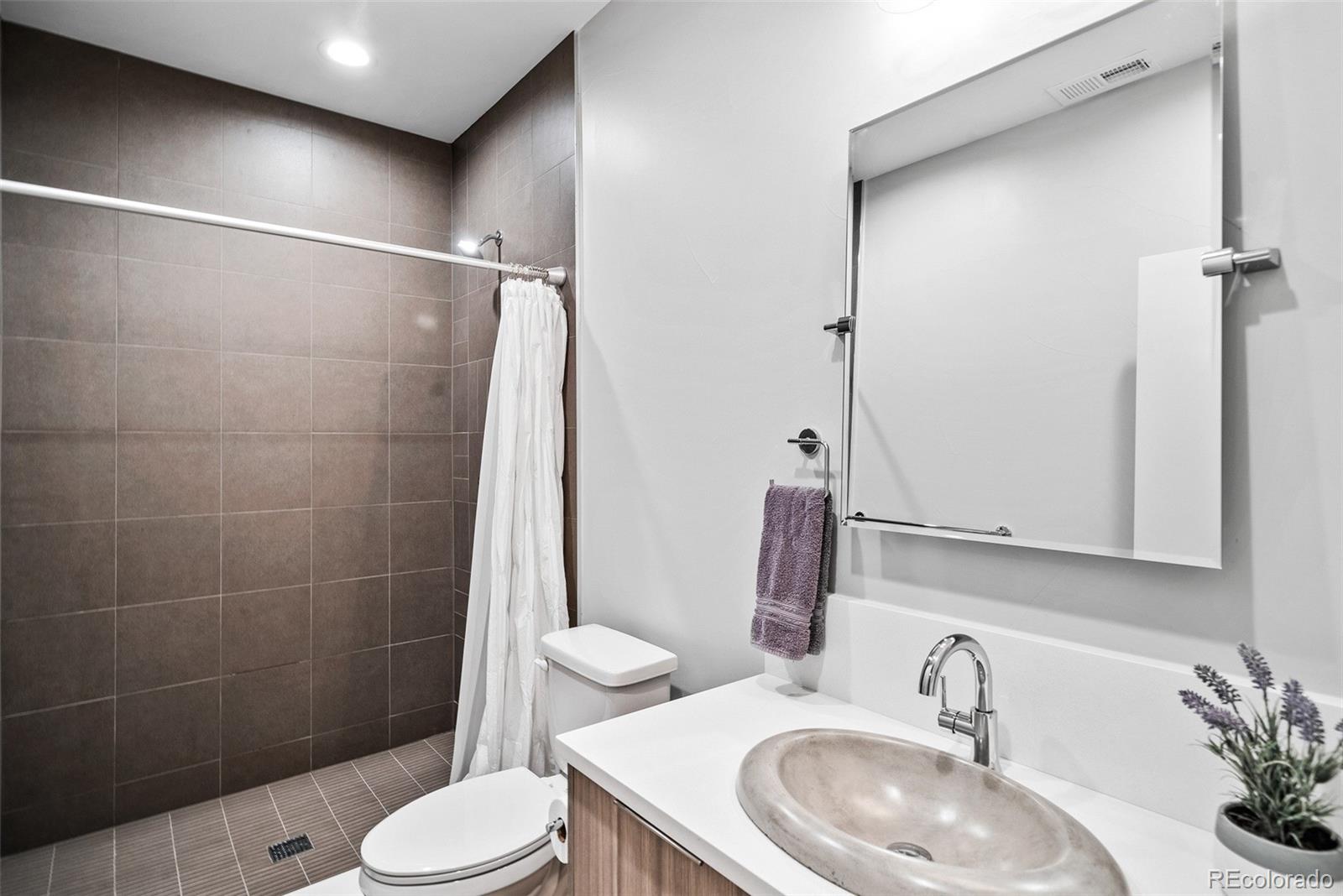 5409 East Bails Drive Denver, CO 80222 - Photo 35 of 40