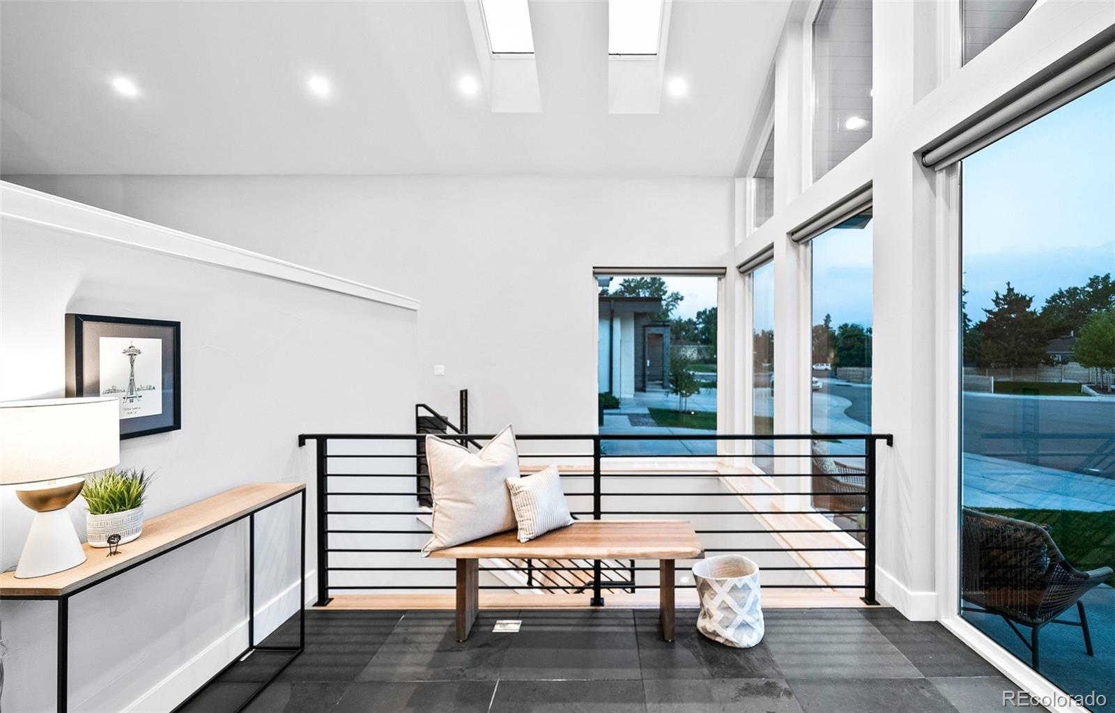 5409 East Bails Drive Denver, CO 80222 - Photo 4 of 40