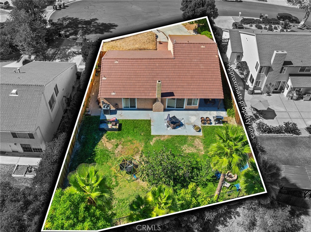 29951 Cactus Place Temecula, CA 92592 - Photo 38 of 46 a backyard of a house with lots of green space