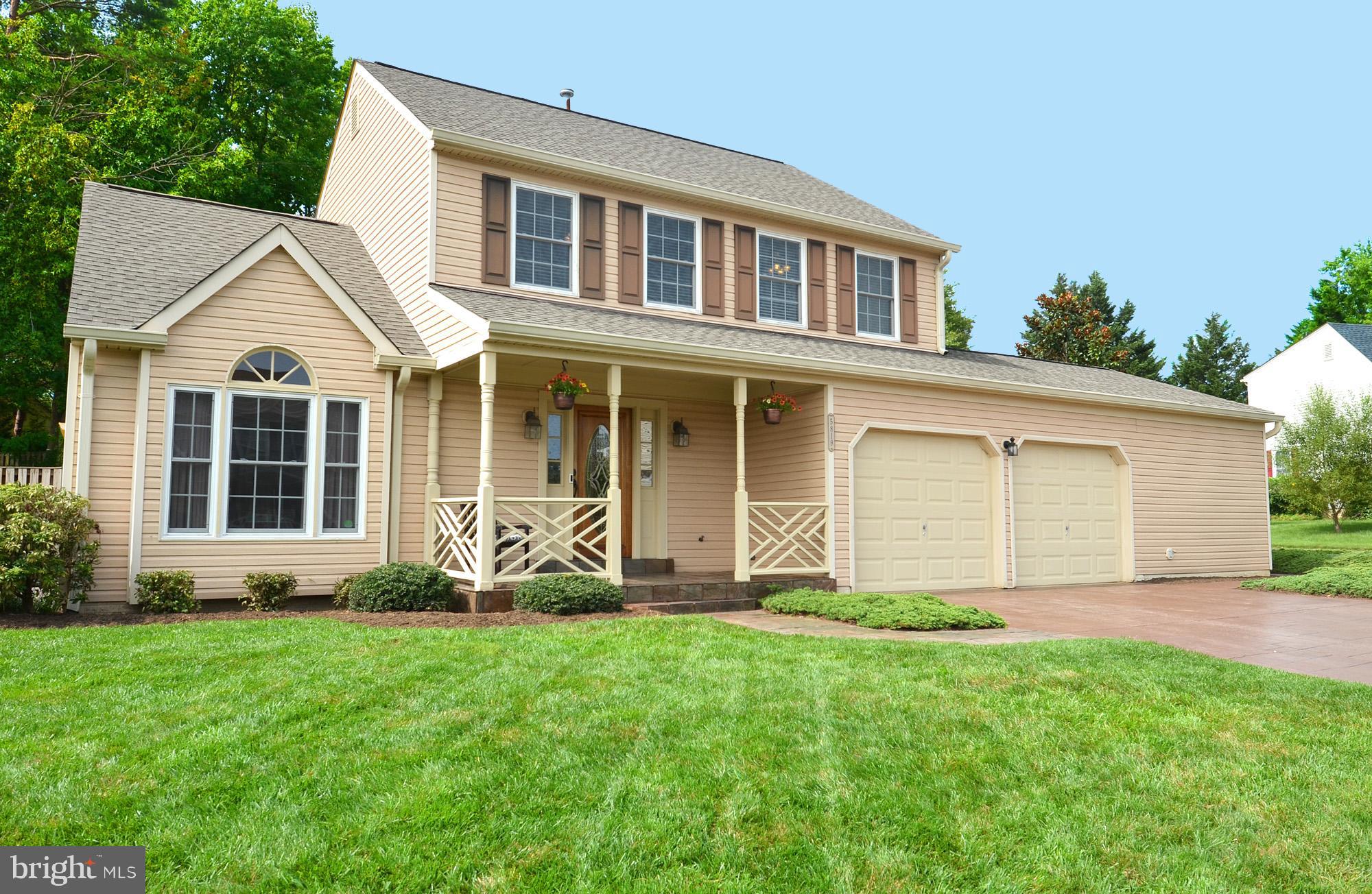 Impeccable home in great, Centreville Location!