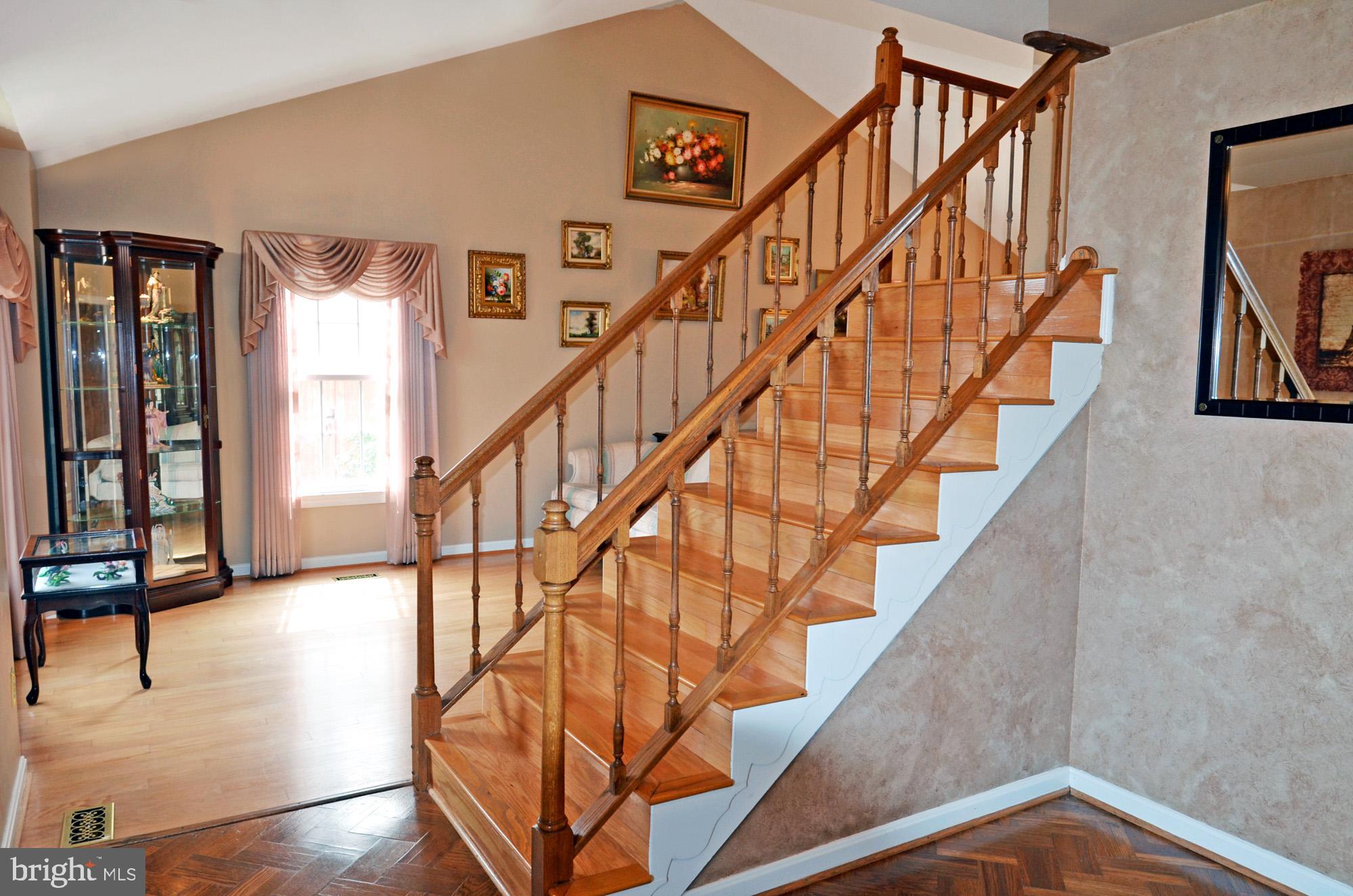 5819 Stone Ridge Drive Centreville, VA 20120 - Photo 20 of 72 Hardwood staircase