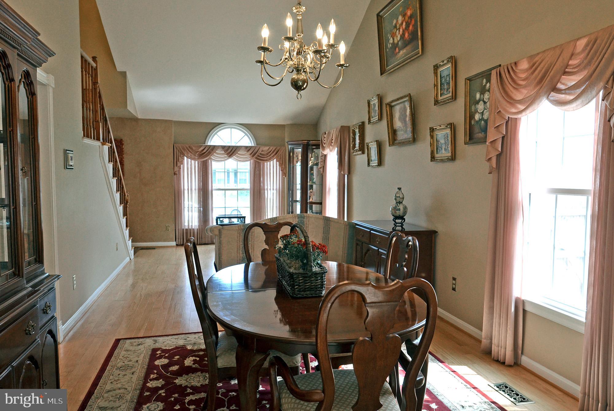 5819 Stone Ridge Drive Centreville, VA 20120 - Photo 24 of 72 LR & DR with high, cathedral ceiling