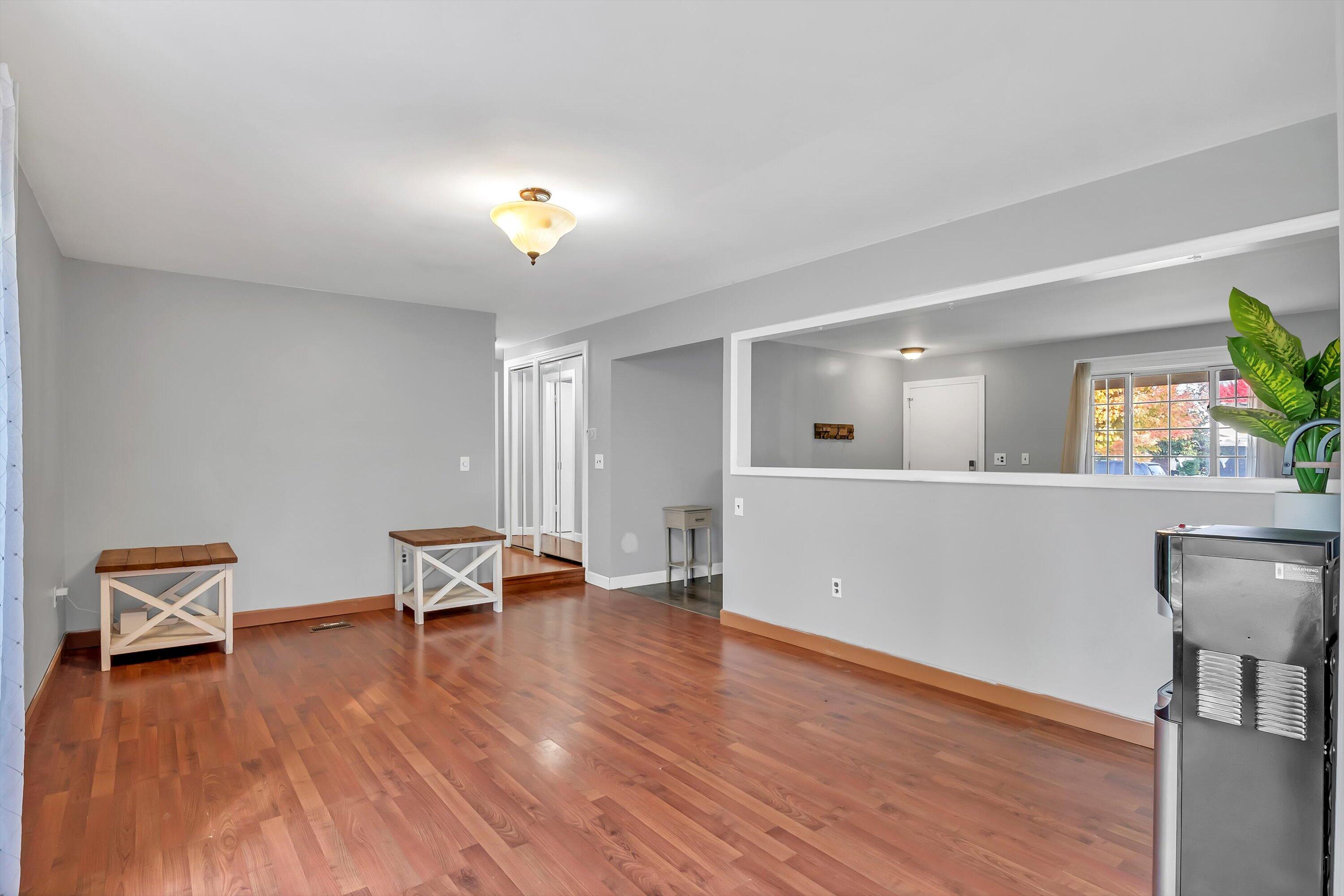 22115 Derby Road Woodhaven, MI 48183 - Photo 12 of 58 15-DSC04310