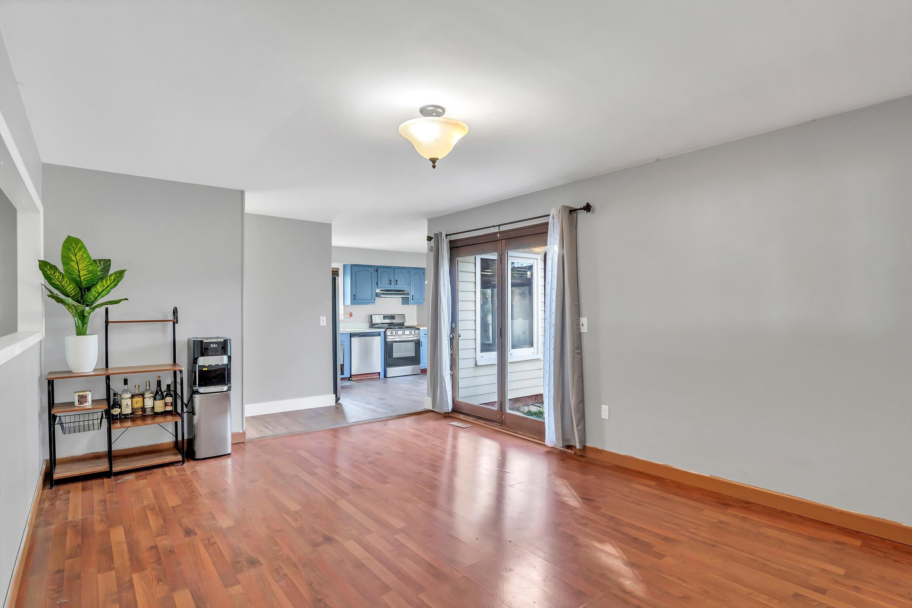 22115 Derby Road Woodhaven, MI 48183 - Photo 13 of 58 11-DSC04300