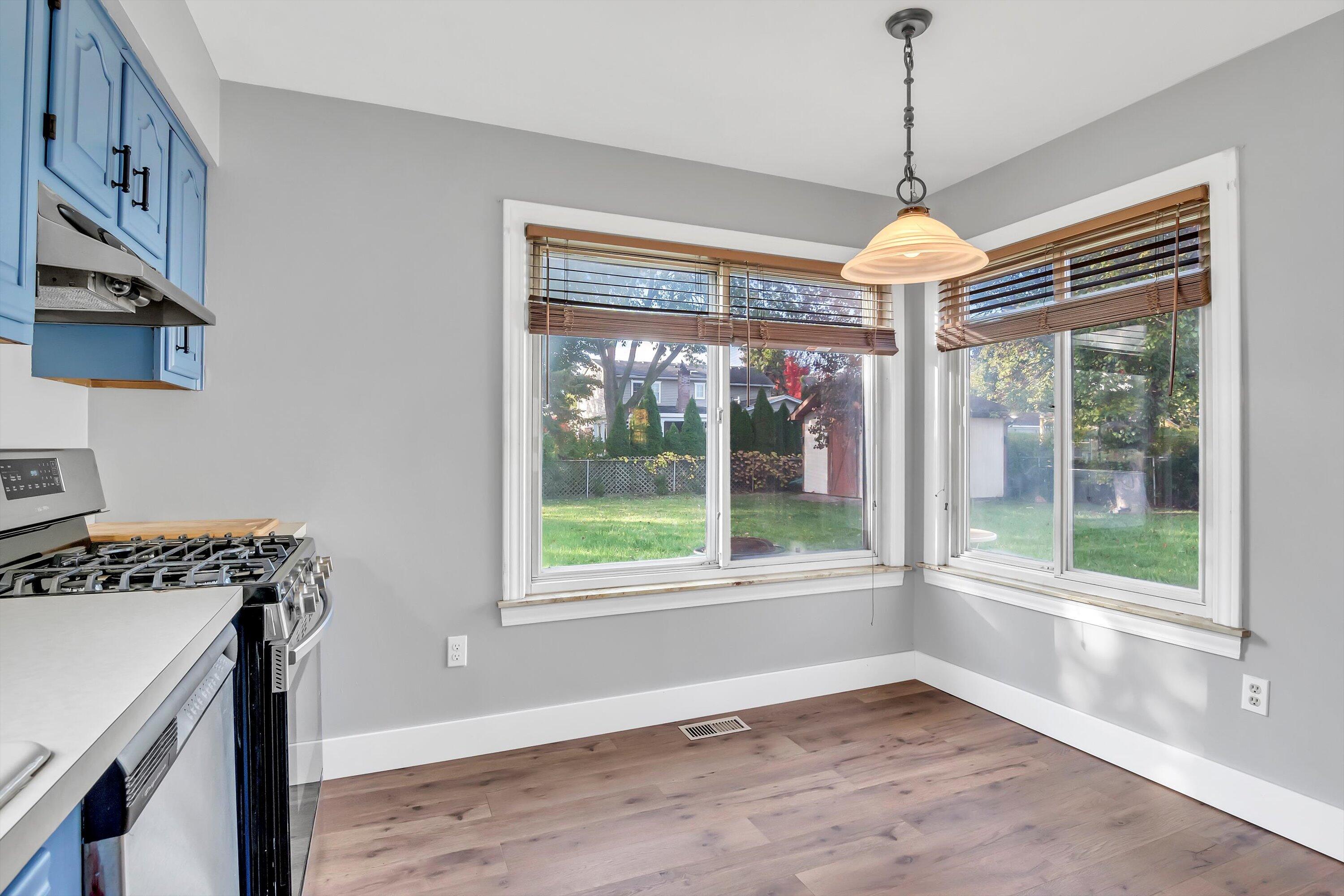 22115 Derby Road Woodhaven, MI 48183 - Photo 19 of 58 21-DSC04330