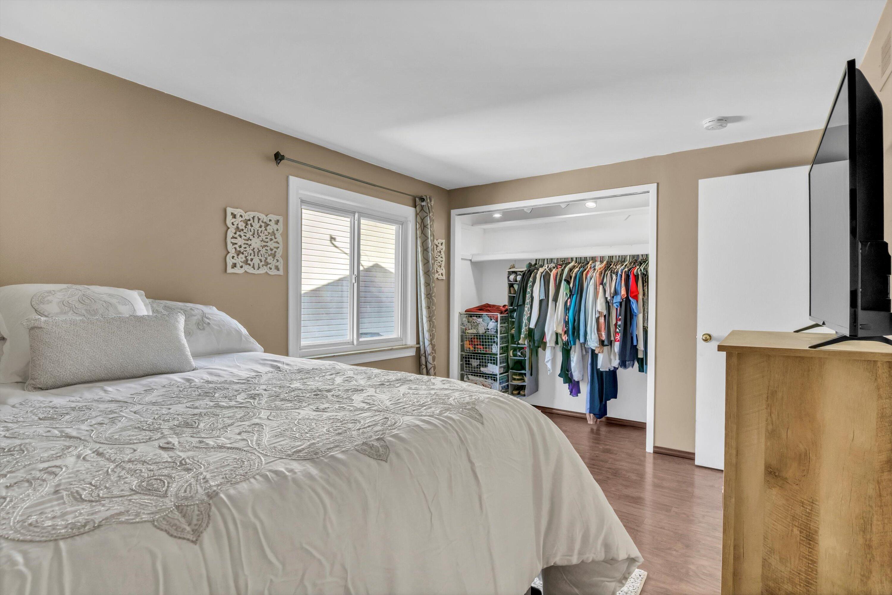 22115 Derby Road Woodhaven, MI 48183 - Photo 22 of 58 32-DSC04390