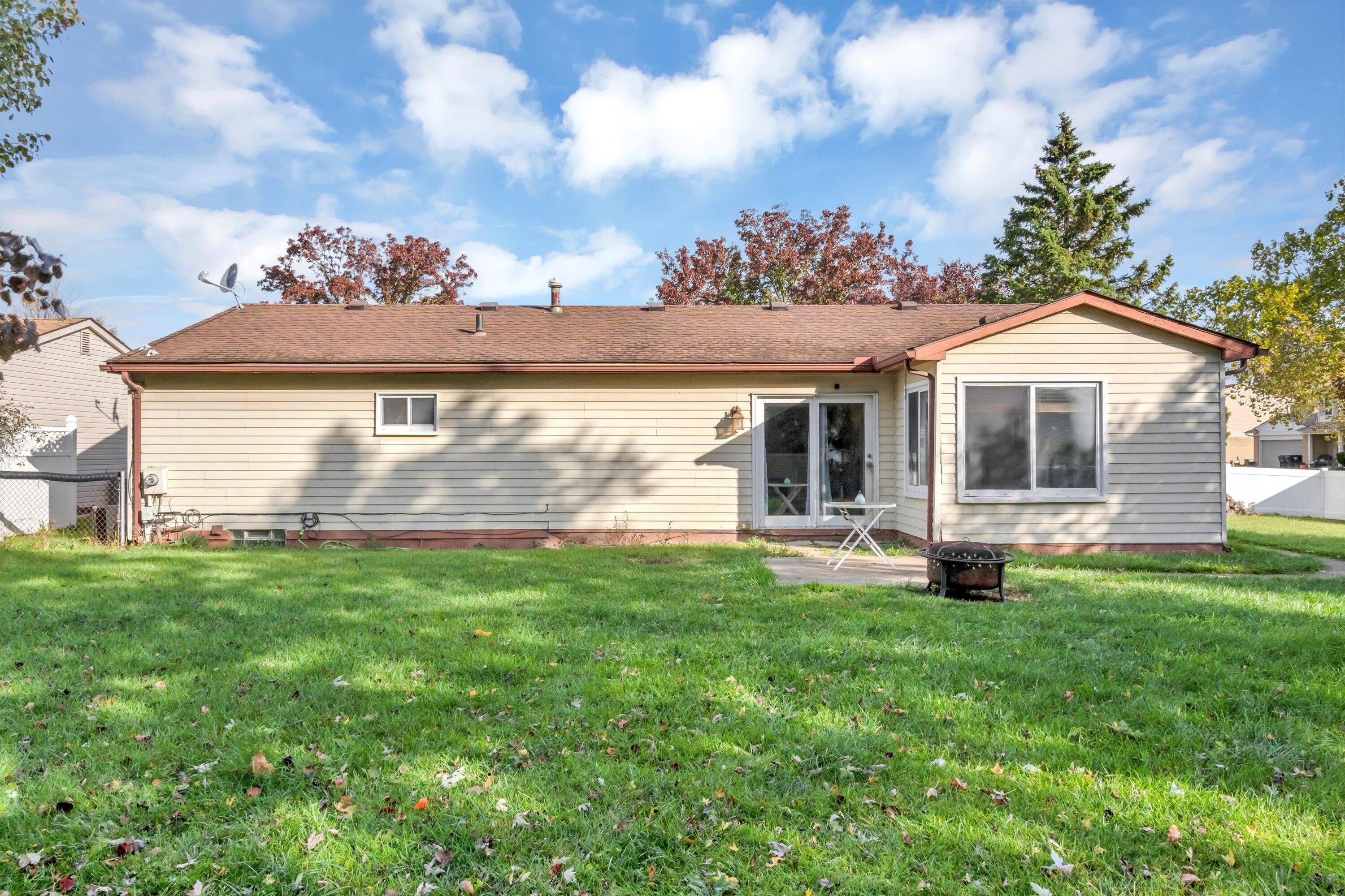 22115 Derby Road Woodhaven, MI 48183 - Photo 33 of 58 42-DSC04463