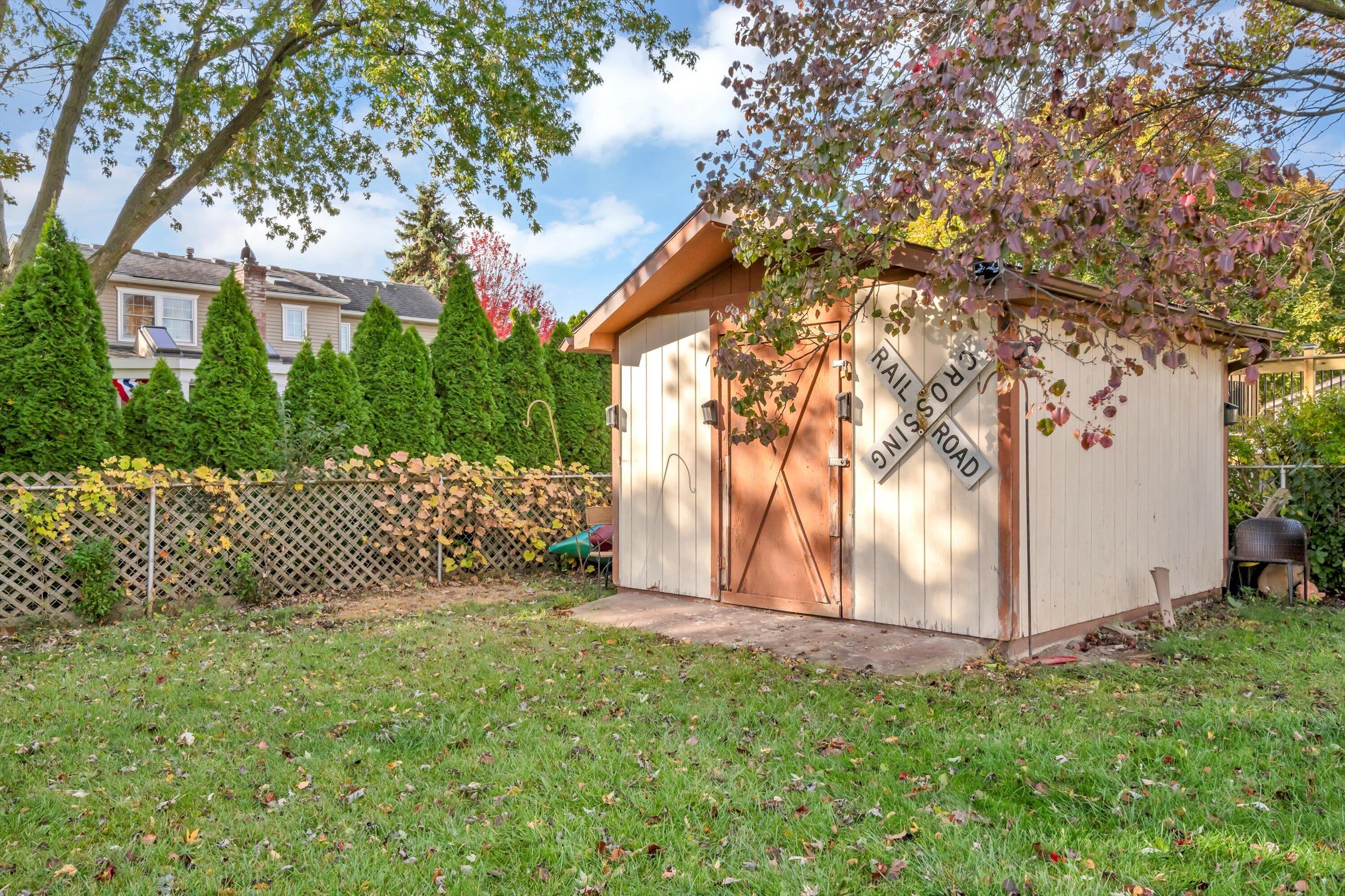 22115 Derby Road Woodhaven, MI 48183 - Photo 39 of 58 46-DSC04468