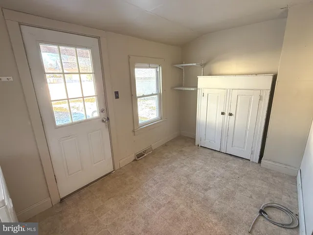 $1,500 | 19 Oakland Avenue, Newfield, NJ 08344