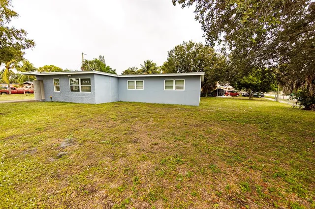 $3,650 | 205 Northwest 33rd Avenue, Lauderhill, FL 33311