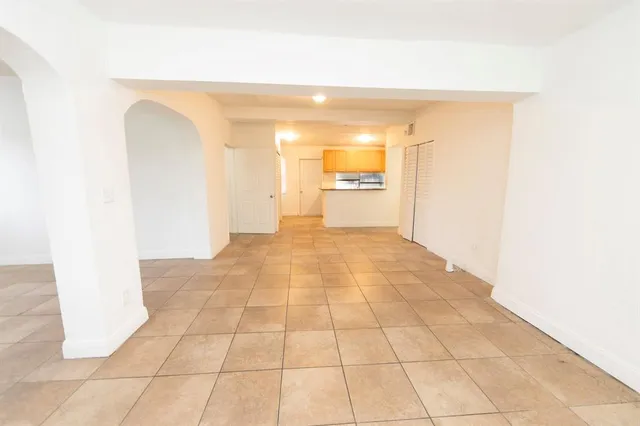 a view of a room with a entertaining space