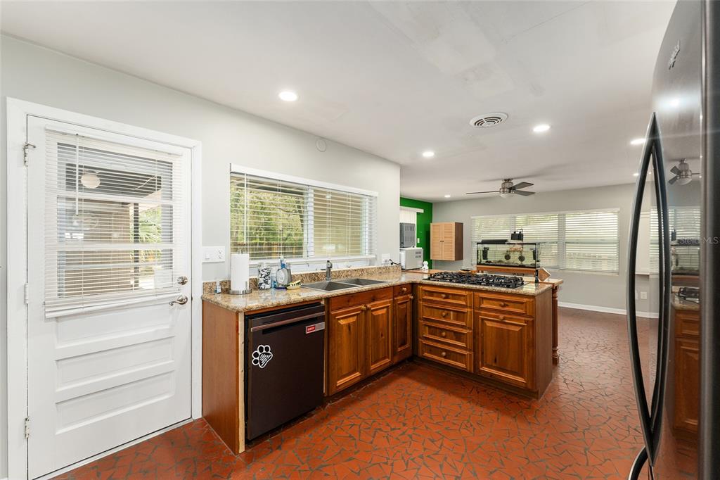 3826 Southwest 2nd Avenue Gainesville, FL 32607 - Photo 13 of 44