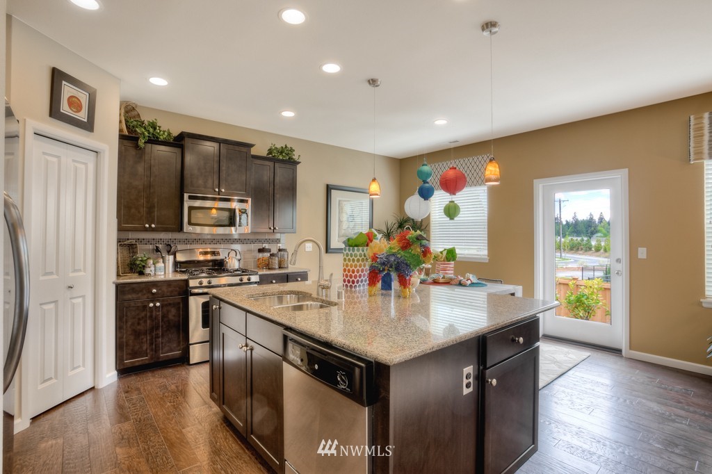 4015 183rd Place Southeast, Unit 6 Bothell, WA 98012 - Photo 3 of 17