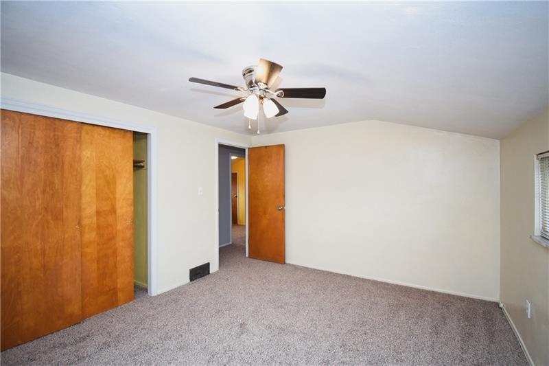 670 Lindsay Road Carnegie, PA 15106 - Photo 13 of 25 Master Bedroom 1