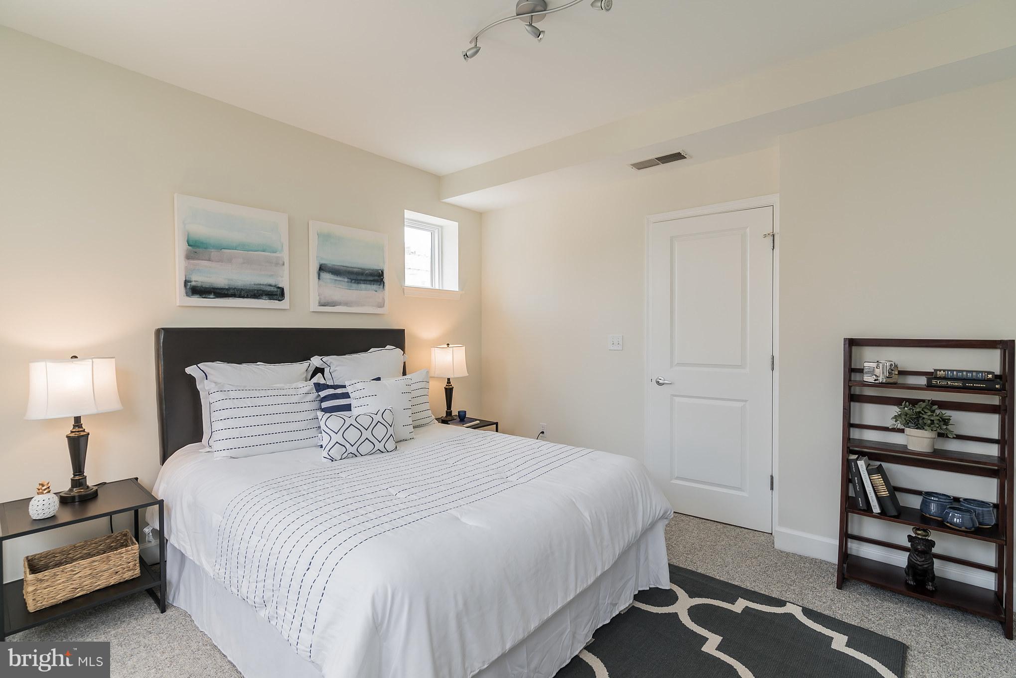 1418 W Street Northwest, Unit 401 Washington, DC 20009 - Photo 24 of 30 Bedroom (Master)