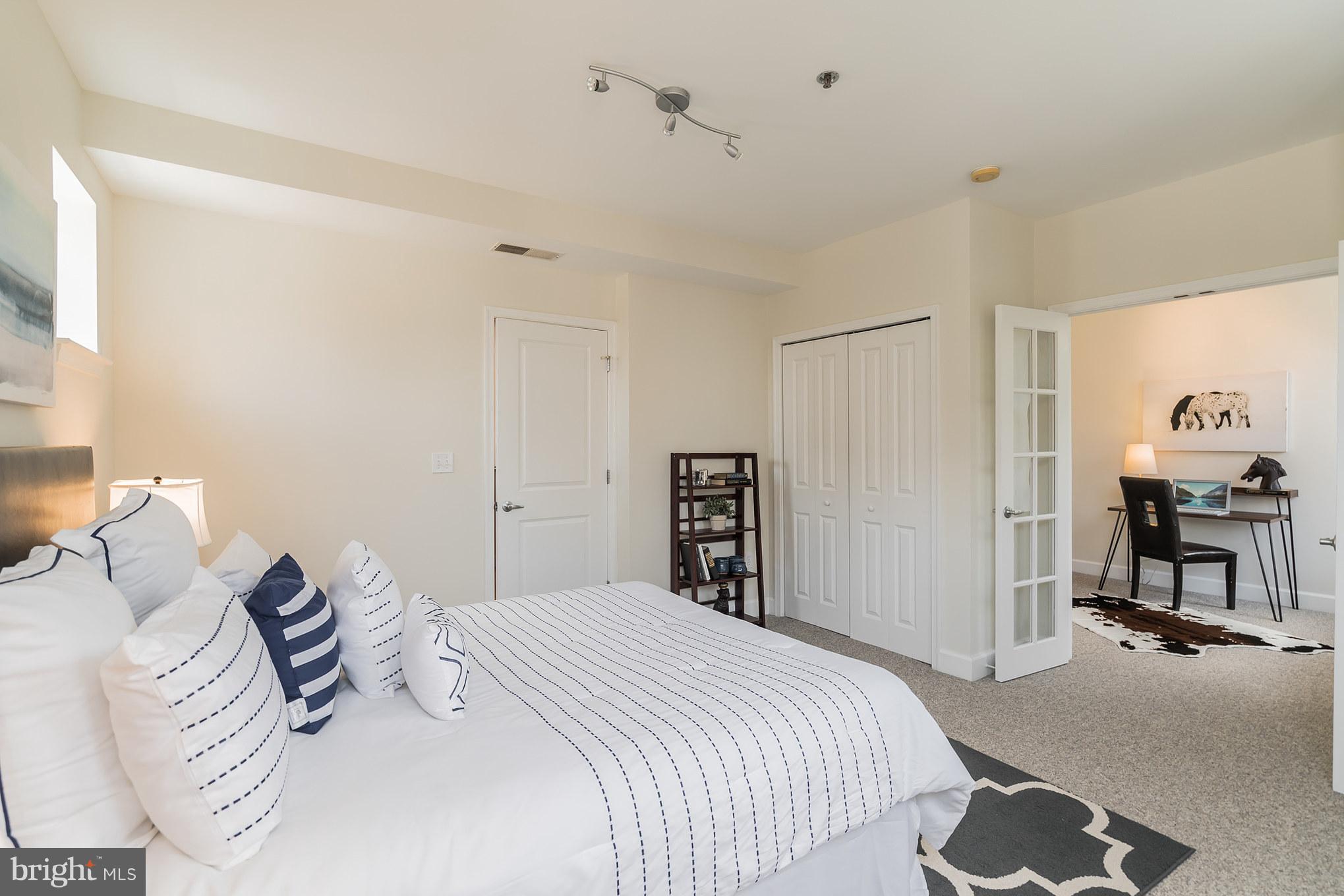 1418 W Street Northwest, Unit 401 Washington, DC 20009 - Photo 25 of 30 Bedroom (Master)