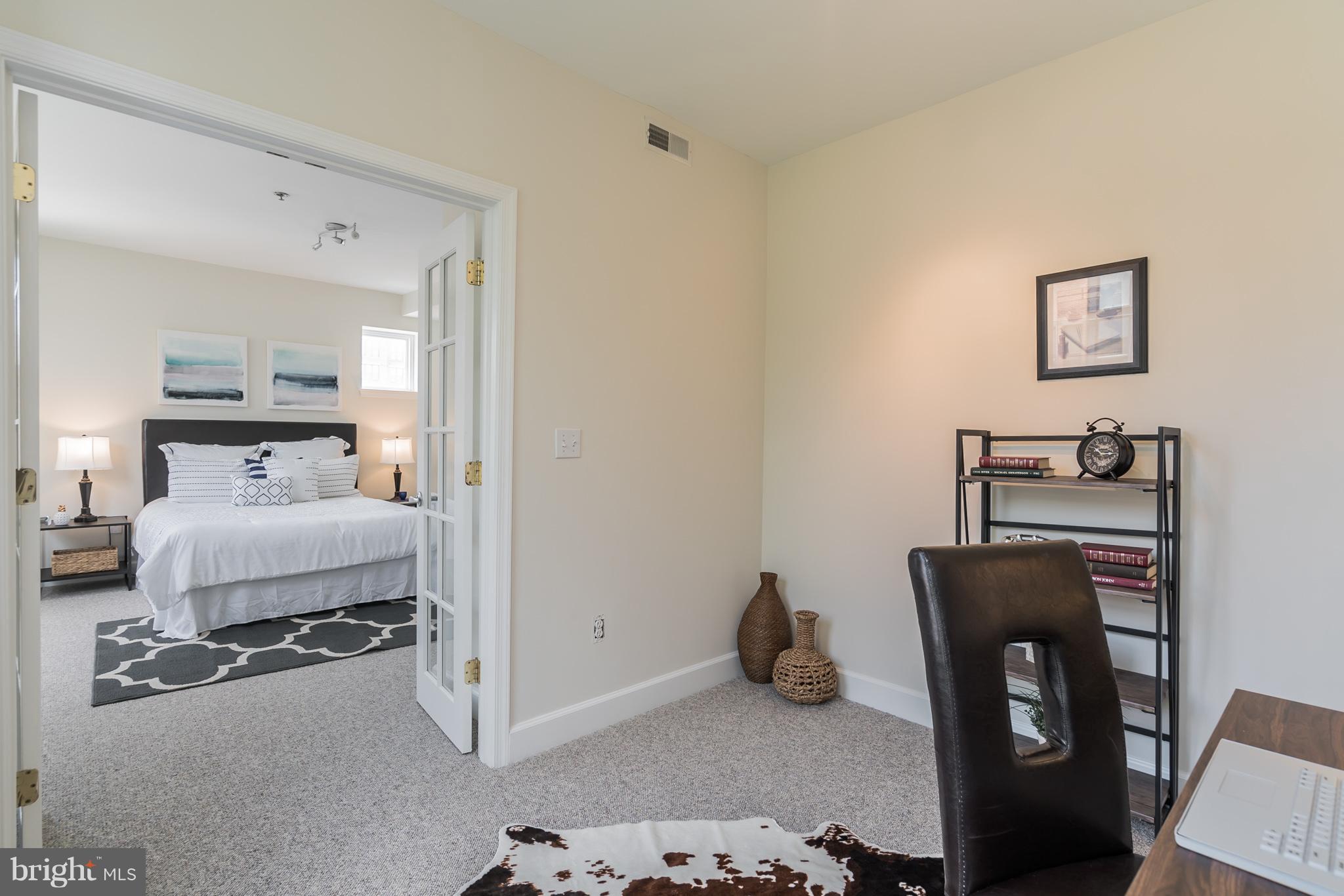 1418 W Street Northwest, Unit 401 Washington, DC 20009 - Photo 29 of 30 Den