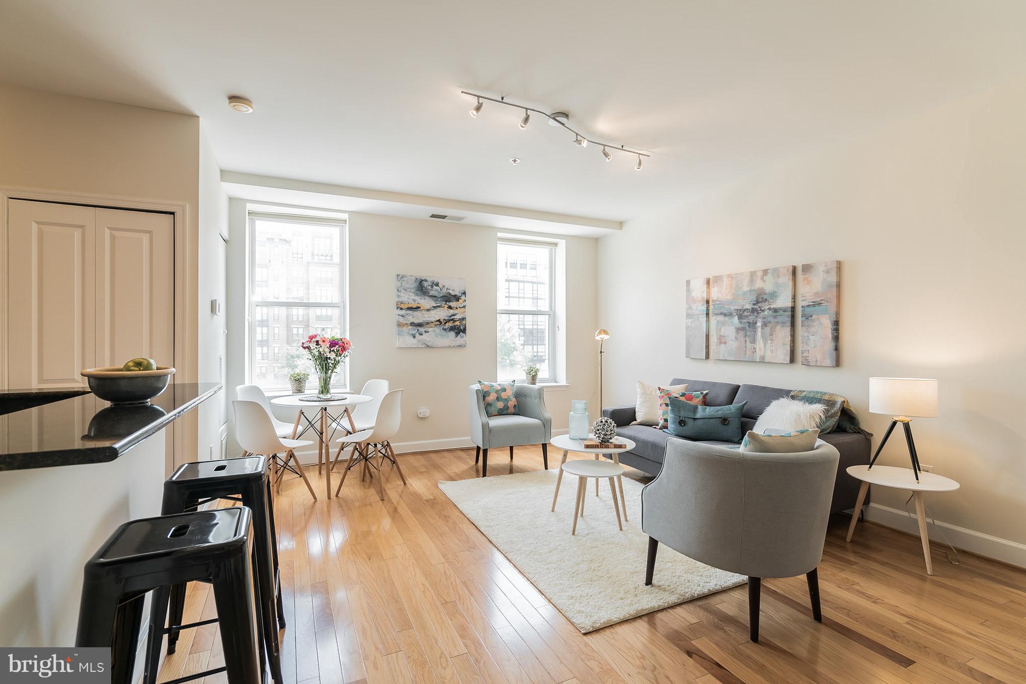 1418 W Street Northwest, Unit 401 Washington, DC 20009 - Photo 8 of 30 Living Room