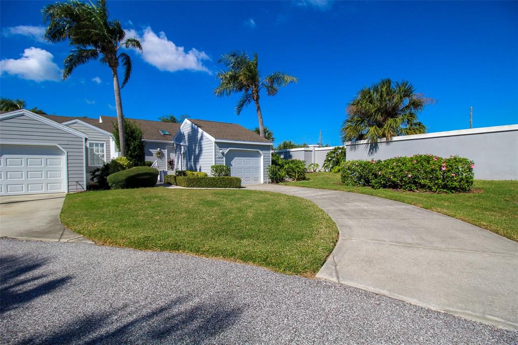 502 Sanderling Circle Bradenton, FL 34209 - Photo 11 of 47