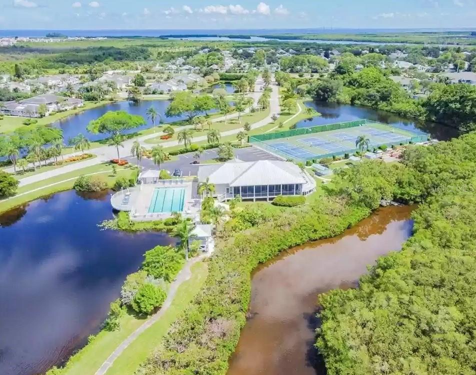 502 Sanderling Circle Bradenton, FL 34209 - Photo 9 of 47