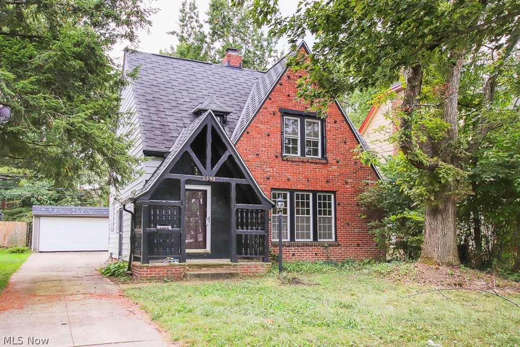 3390 Henderson Road Cleveland, OH 44112 - Photo 2 of 35