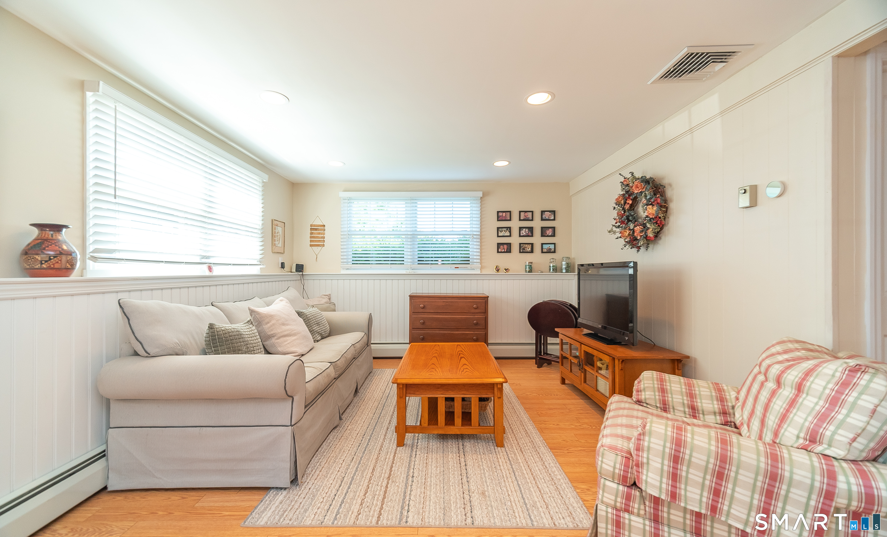 4 E Walk Clinton, CT 06413 - Photo 20 of 33 Gallery Image 20
