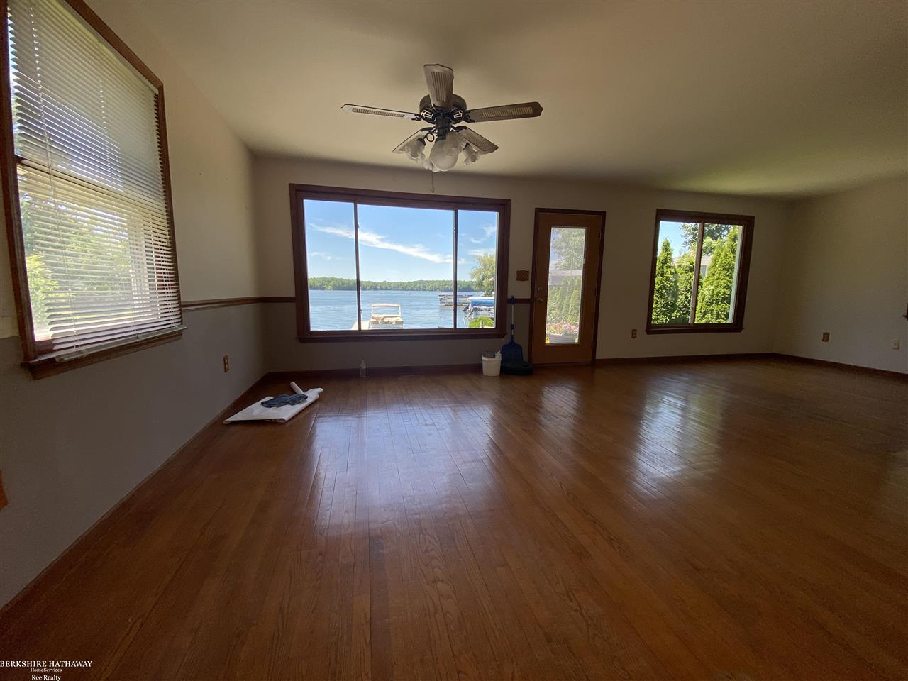 1845 North Rochester Road Leonard, MI 48367 - Photo 23 of 32 50079156-22.JPG