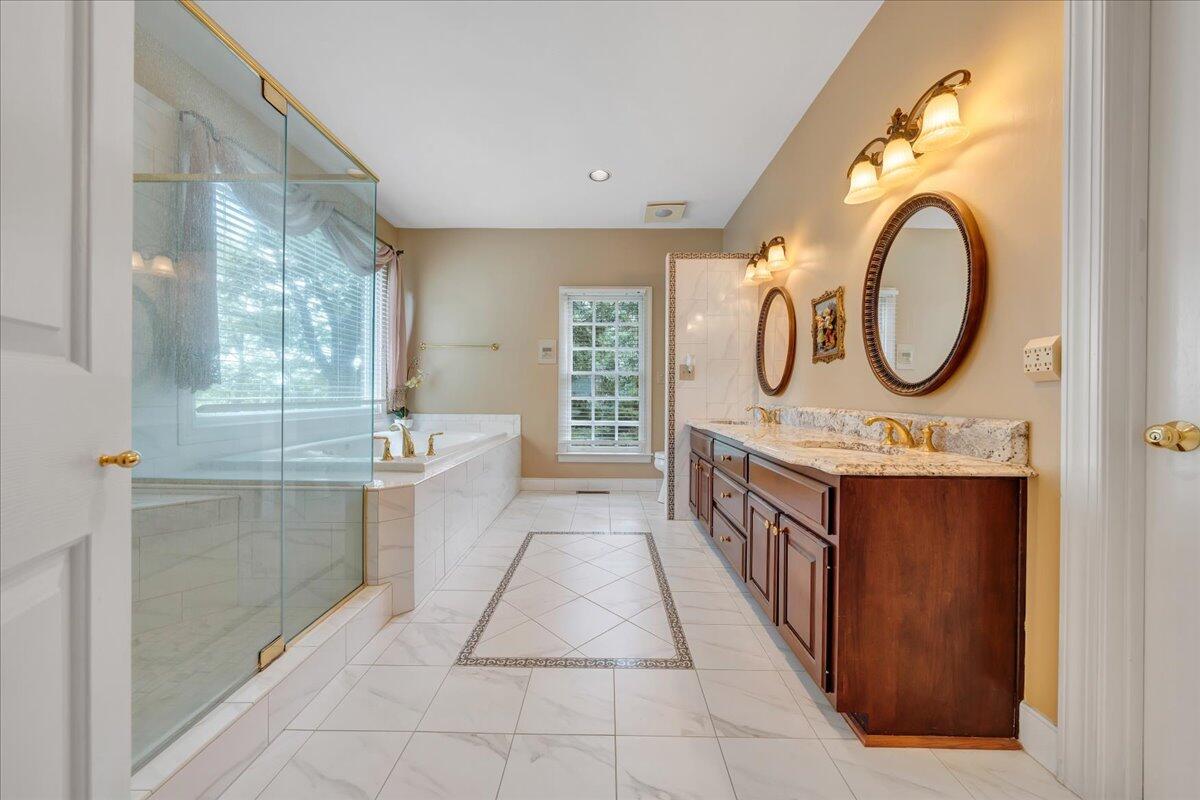 5325 Fox Ridge Road Southwest Roanoke, VA 24018 - Photo 14 of 92 014-MIB09252